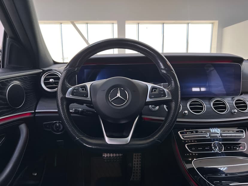 mercedes-benz-e-класс-2017-326-17