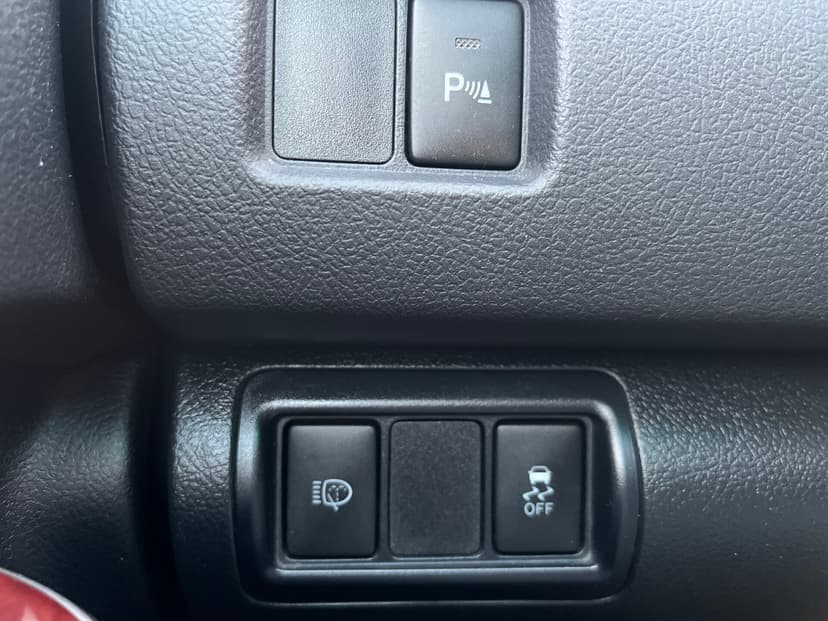 toyota-camry-2014-568-18