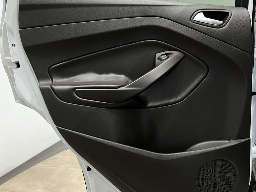 ford-kuga-2013-1108-8