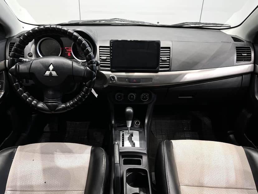 mitsubishi-lancer-2013-1179-12