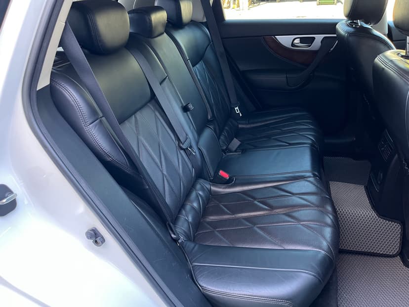infiniti-fx37-2011-81-26