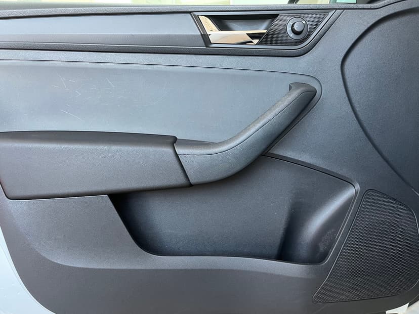 skoda-rapid-2019-232-20